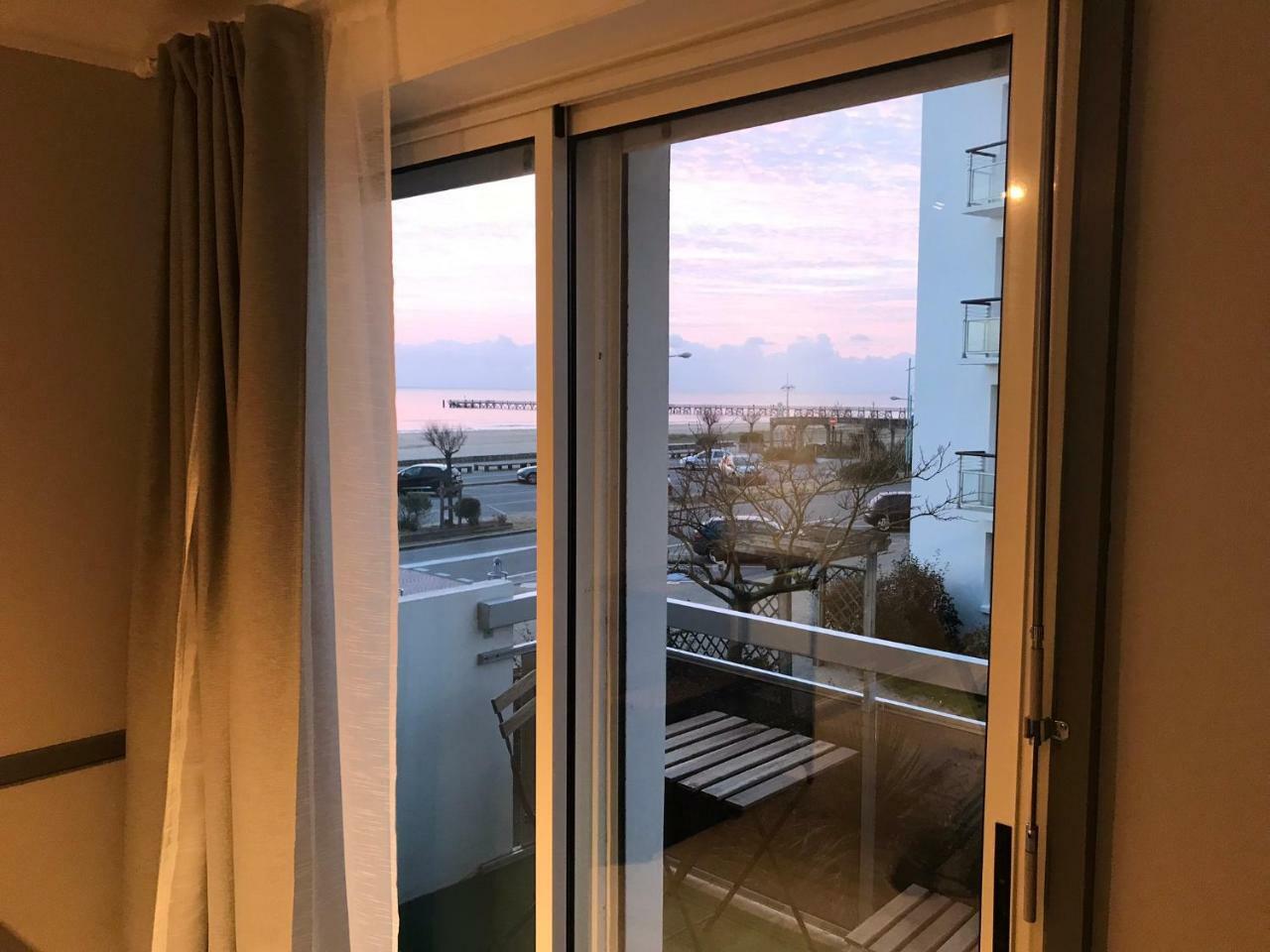 Couchant Radieux Appartement 2 Pieces 4 Personnes Vue Mer Сен-Жан-де-Мон Екстериор снимка