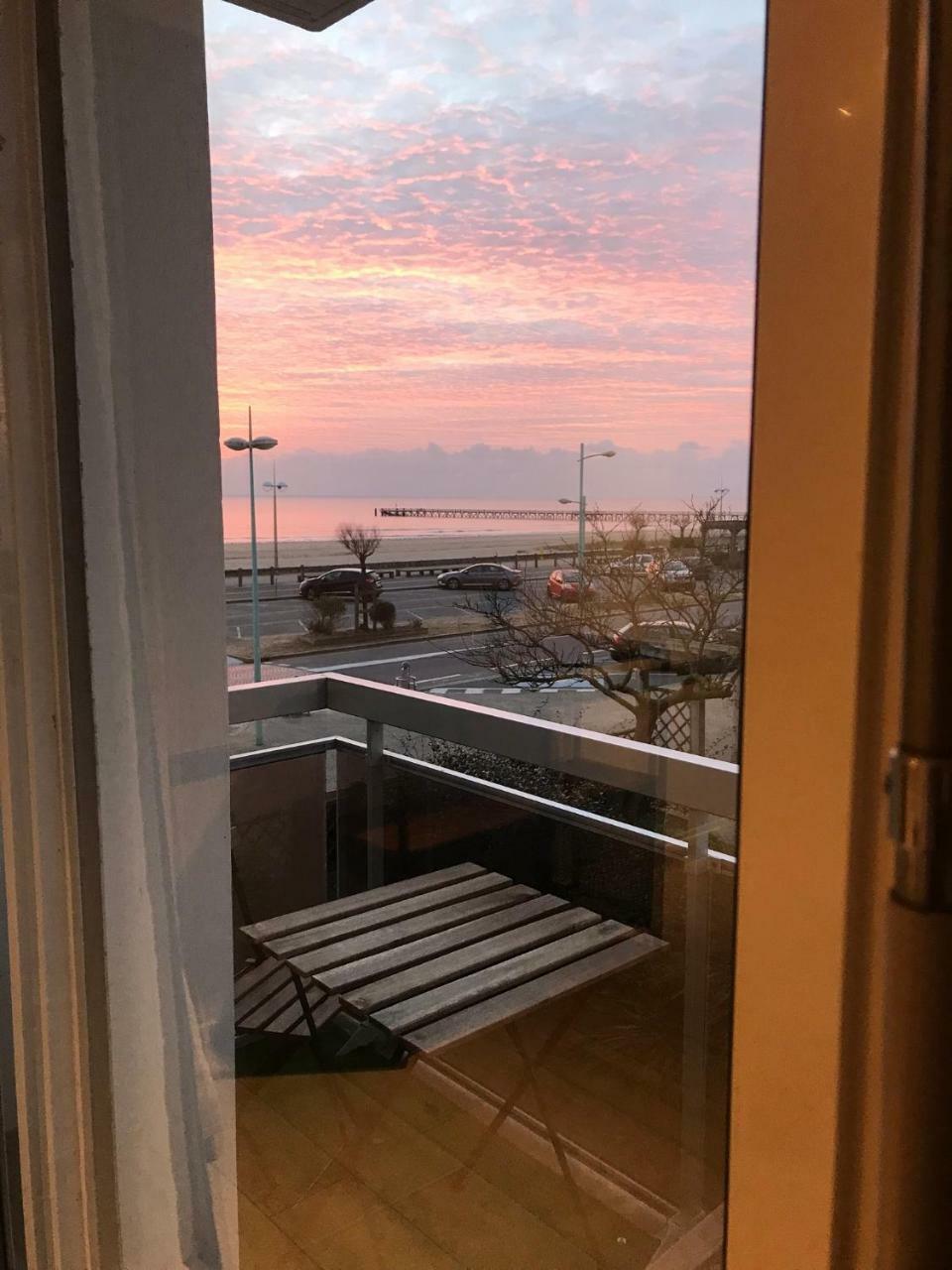 Couchant Radieux Appartement 2 Pieces 4 Personnes Vue Mer Сен-Жан-де-Мон Екстериор снимка